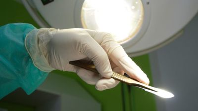 Что делать, если образовался фурункул на руке у ребенка